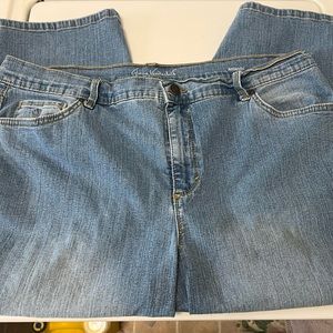 Gloria Vanderbilt capris